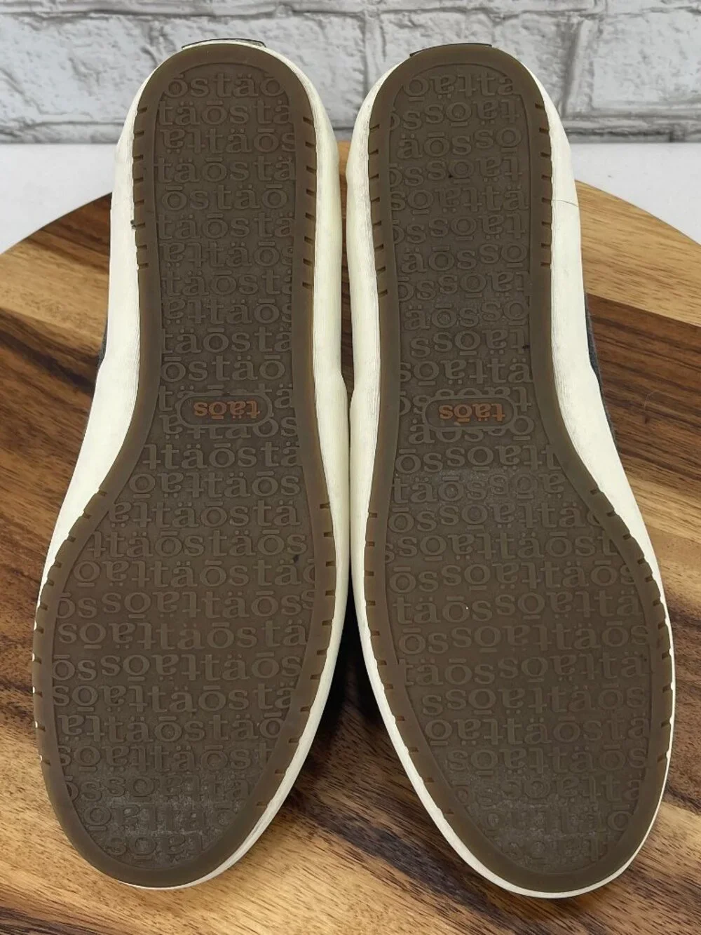 Taos Dandy Womens 8.5 Charcoal Gray Washed Canvas Slip On Comfort Shoes DND13455